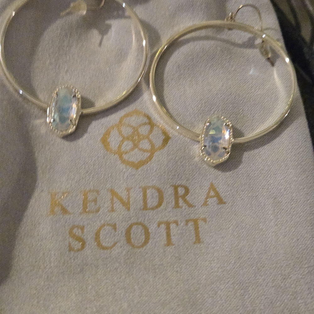 Kendra Scott Elora Gold Hoop Earrings with Dicondric Stone